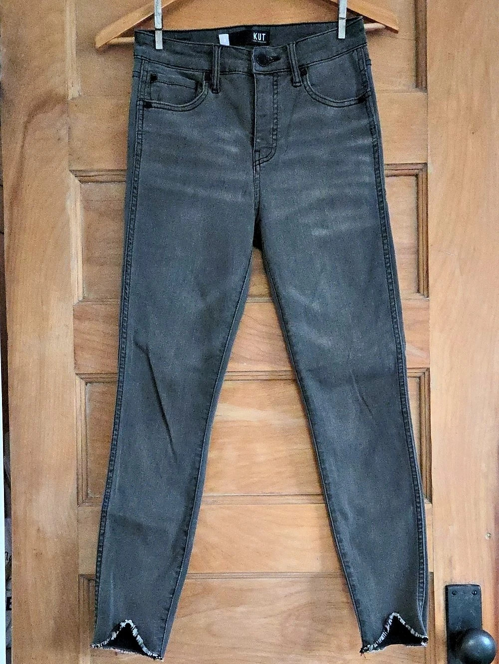 KUT from the Kloth Connie Fab Ab Ankle Skinny Jeans in Charcoal